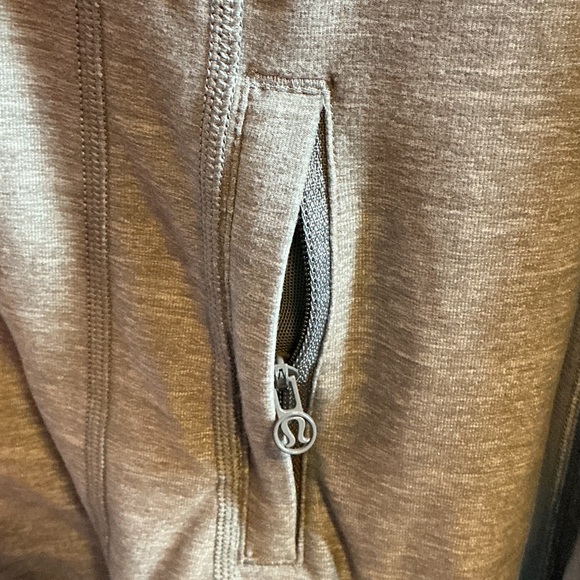 lululemon athletica Charcoal Men's Hooded Jacket - Picture 3 of 7